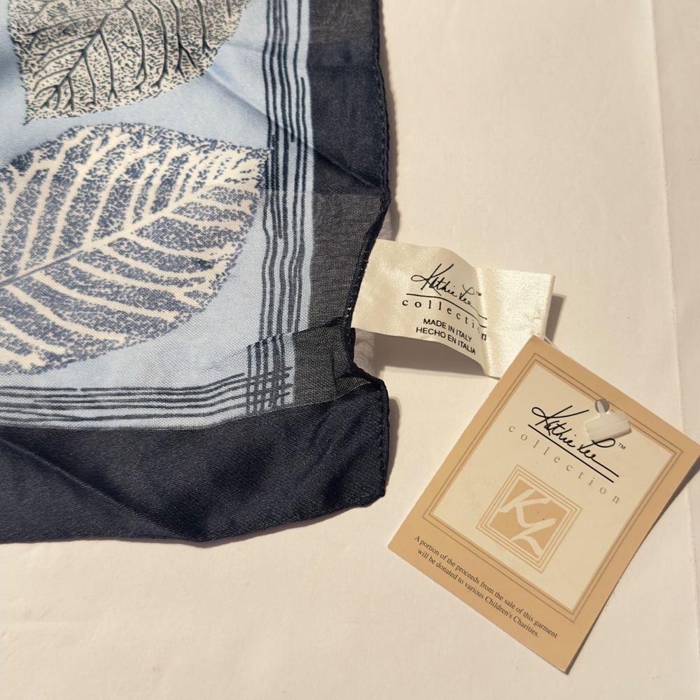 Kathie Lee Collection Blue Leaf Print Square Scarf Made in Italy NWT Vtg Y2K 90s - Picture 3 of 7
